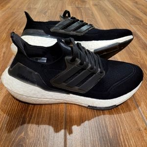 Adidas Ultraboost 22